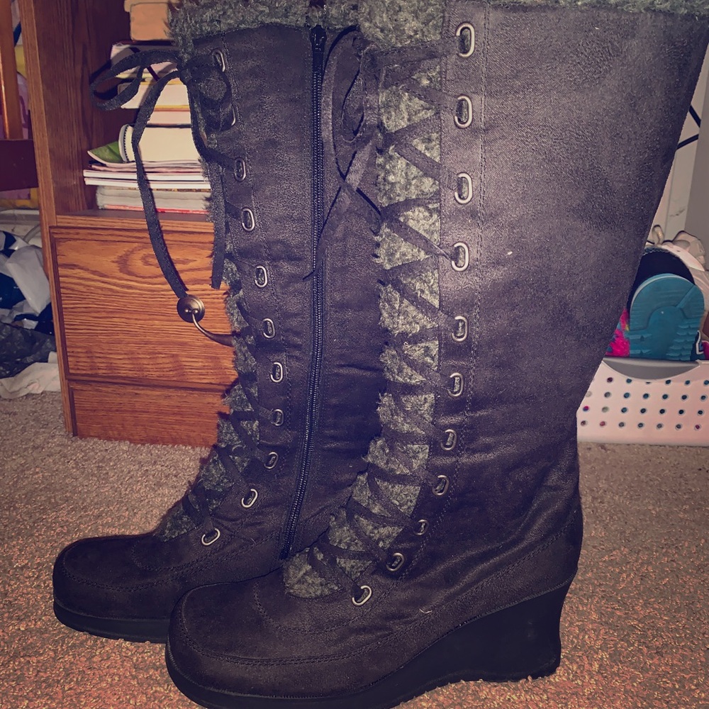 Wedge lace-up winter boots